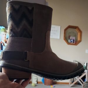 Sorel Slim Shortie Women's Ankle Boots - Tan/gray. Stylish, Comfortable NWT